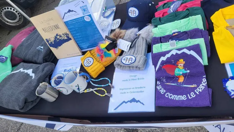 Faire floquer un bonnet de ski, Le Pleynet, La Principauté du Haut-Bréda